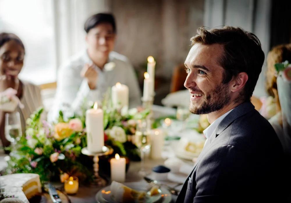 Psihologia Invitatului: Ce Își Doresc cu Adevărat Oaspeții Tăi la Nuntă