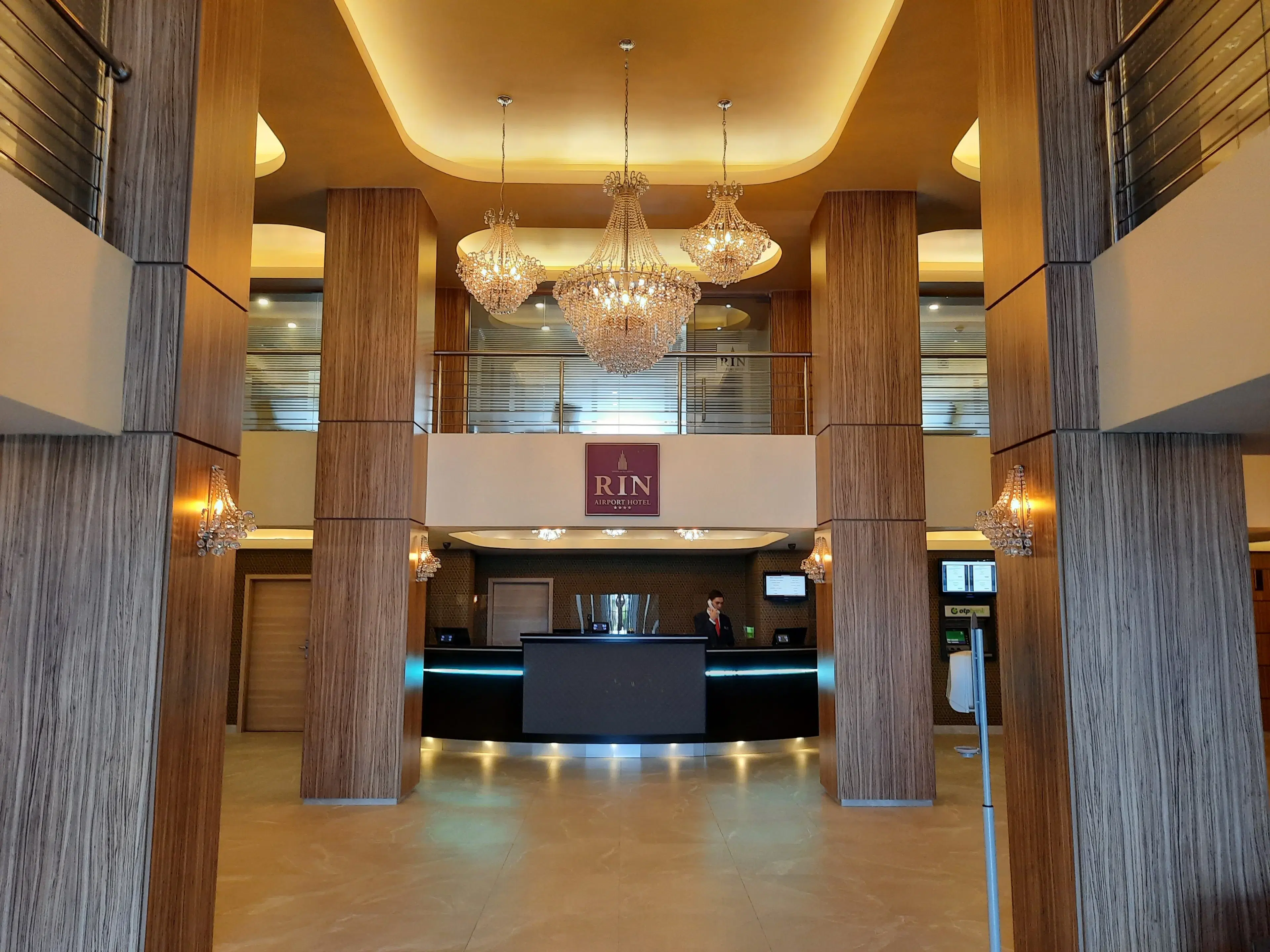 RIN Airport Hotel