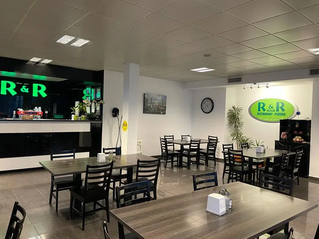 Restaurant R And R Gas