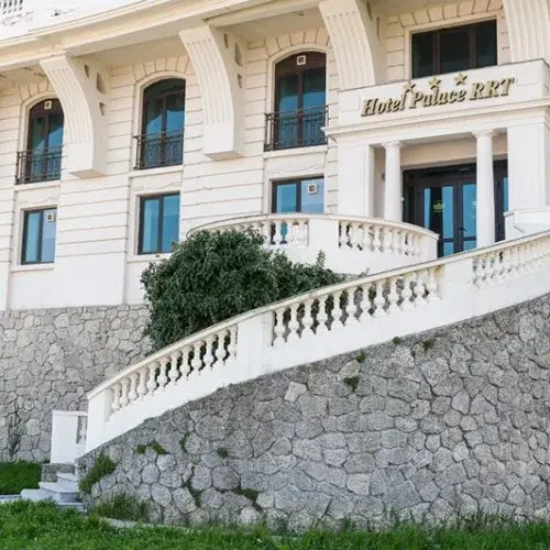 Hotel Palace