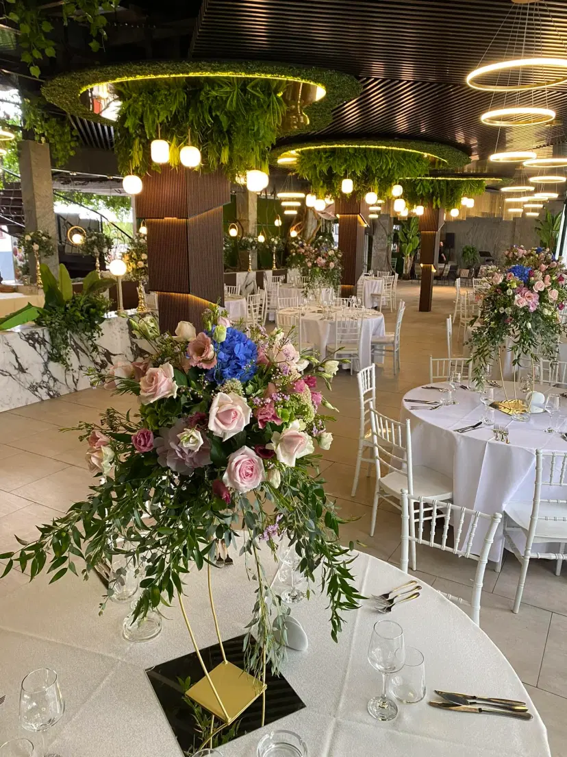 https://honeypot0.s3.amazonaws.com/1704891749181-gallery-RESTAURANT%20COLONADE%20%289%29.webp