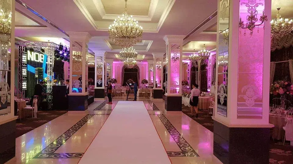 Noblesse Ballroom