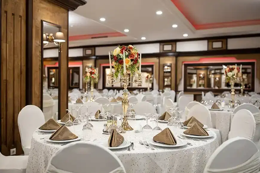 Grand Restaurant