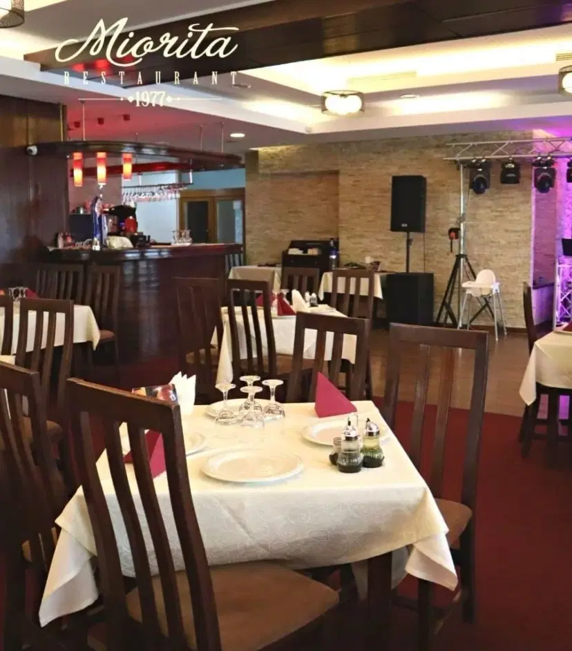 https://honeypot0.s3.amazonaws.com/gallery/1712226763006-gallery-Restaurant%20Miorita%20%283%29.webp