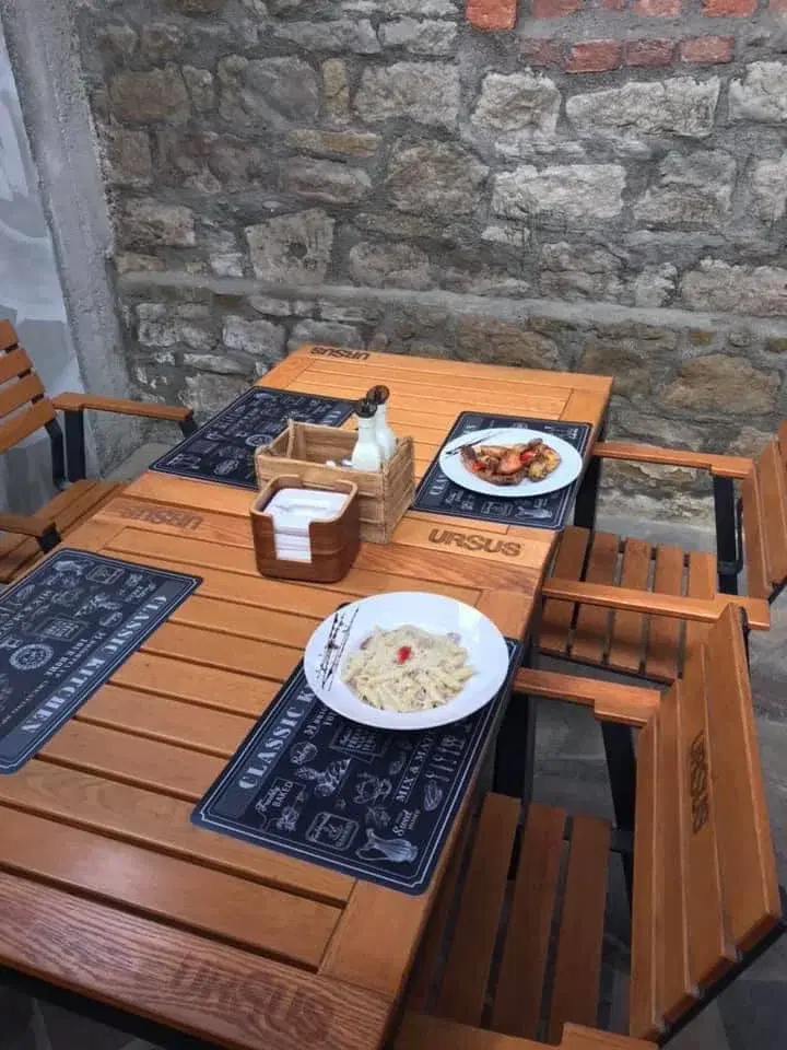 Restaurant Casa cu Piatra