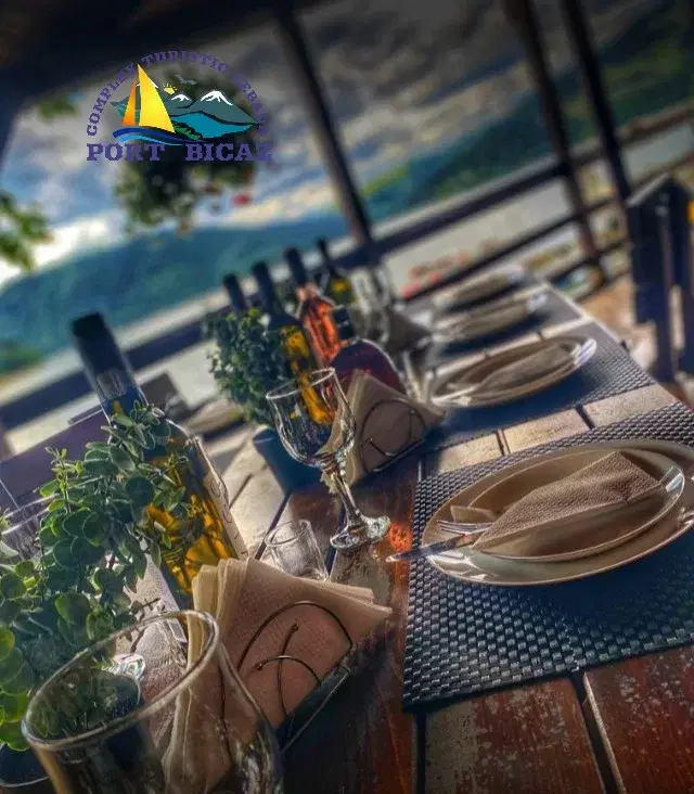 https://honeypot0.s3.amazonaws.com/gallery/1726212260300-gallery-Restaurant%20Port%20Bicaz%20%283%29.webp